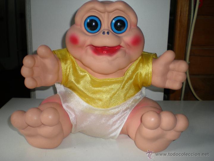 Bonito Muneco Del Bebe Sinclair De La Serie Tel Sold At Auction