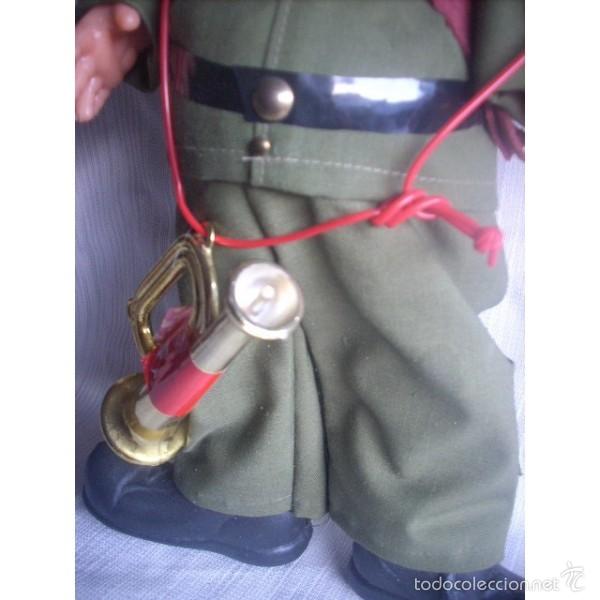 Mu&ntilde;ecas espa&ntilde;olas modernas: Gracioso mu&ntilde;eco militar, con el uniforme del ej&eacute;rcito de tierra - Foto 3