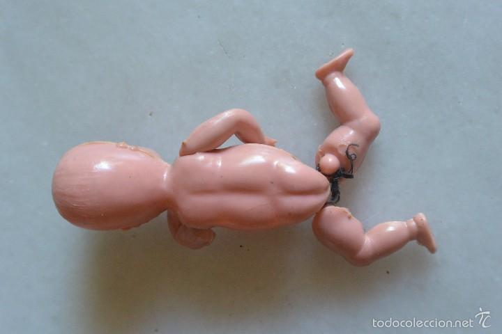 Mu&ntilde;ecas espa&ntilde;olas modernas: Mu&ntilde;eco articulado pl&aacute;stico b&eacute;b&eacute; - Foto 2