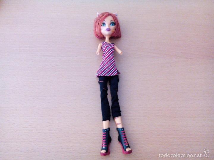 Mu&ntilde;ecas espa&ntilde;olas modernas: Monster high toralei - Foto 1