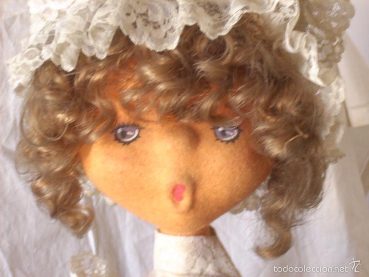 Mu&ntilde;ecas espa&ntilde;olas modernas: Mu&ntilde;eca de fieltro, trapo y pl&aacute;stico - Foto 1