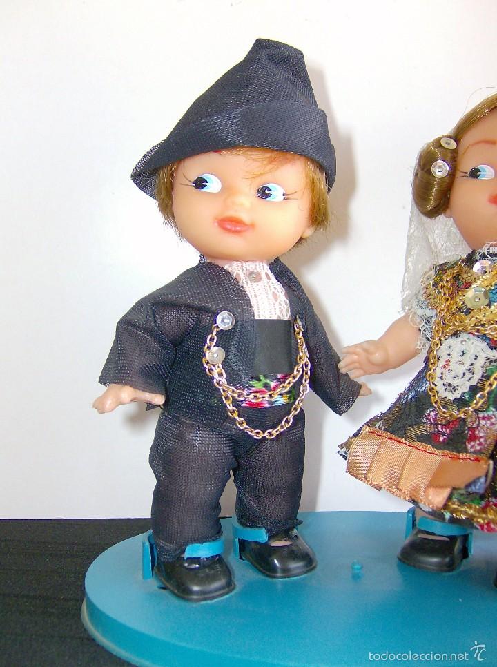 Mu&ntilde;ecas espa&ntilde;olas modernas: PAREJA CON TRAJES REGIONALES. - Foto 2