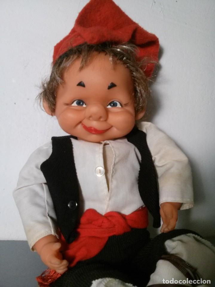 Mu&ntilde;ecas espa&ntilde;olas modernas: mu&ntilde;eco de goma regional - Foto 3