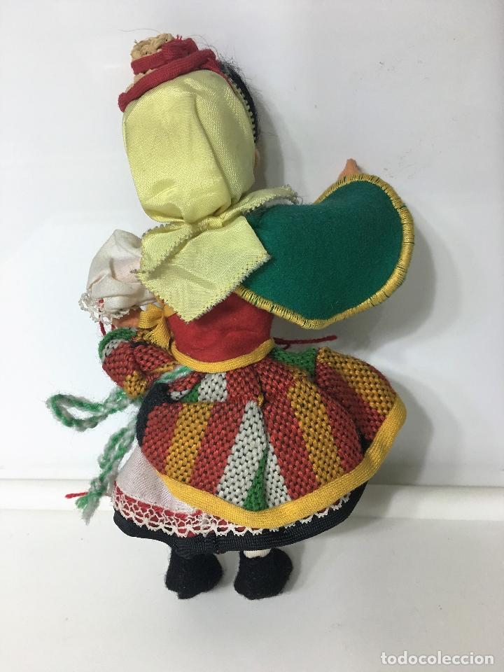 Mu&ntilde;ecas espa&ntilde;olas modernas: mu&ntilde;eca de trapo con traje regional 19 cms. - Foto 2
