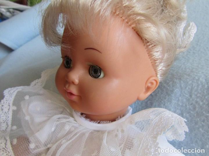 Mu&ntilde;ecas espa&ntilde;olas modernas: Mu&ntilde;eca habladora BB comuni&oacute;n funcionando - Foto 5