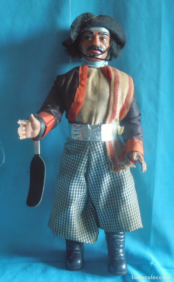 Mu&ntilde;ecas espa&ntilde;olas modernas: MU&Ntilde;ECO DE PLASTICO DE GAUCHO ARGENTINO - Foto 3