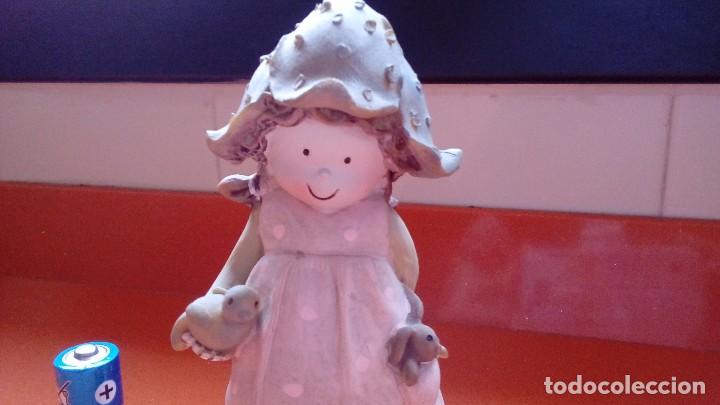 Mu&ntilde;ecas espa&ntilde;olas modernas: MU&Ntilde;ECA RESINA CON ANIMALES - Foto 2