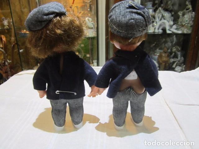 Mu&ntilde;ecas espa&ntilde;olas modernas: Pareja de mu&ntilde;ecos de celuloide. 22 cms. Marca trasera. - Foto 5