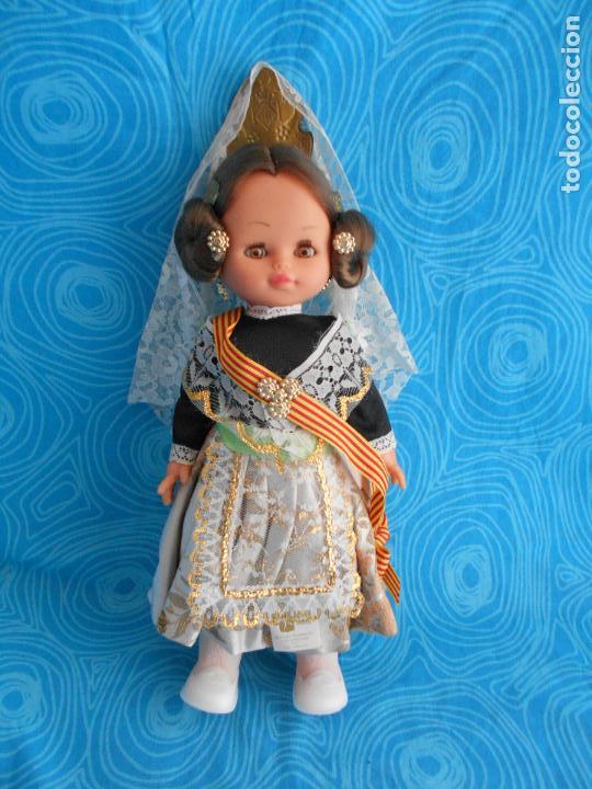 Mu&ntilde;ecas espa&ntilde;olas modernas: MI&Ntilde;ECA REGIONAL DE UNOS 31 CM, MARCA FOLK - Foto 1