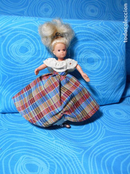 Mu&ntilde;ecas espa&ntilde;olas modernas: MU&Ntilde;ECA CARINA FLEXI DE VICMA - Foto 2