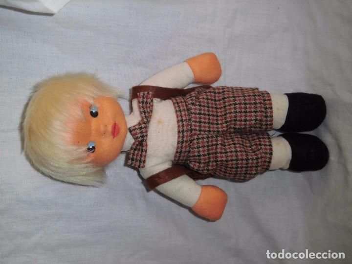 Mu&ntilde;ecas espa&ntilde;olas modernas: BONITO MU&Ntilde;ECO DE FIELTRO - Foto 2