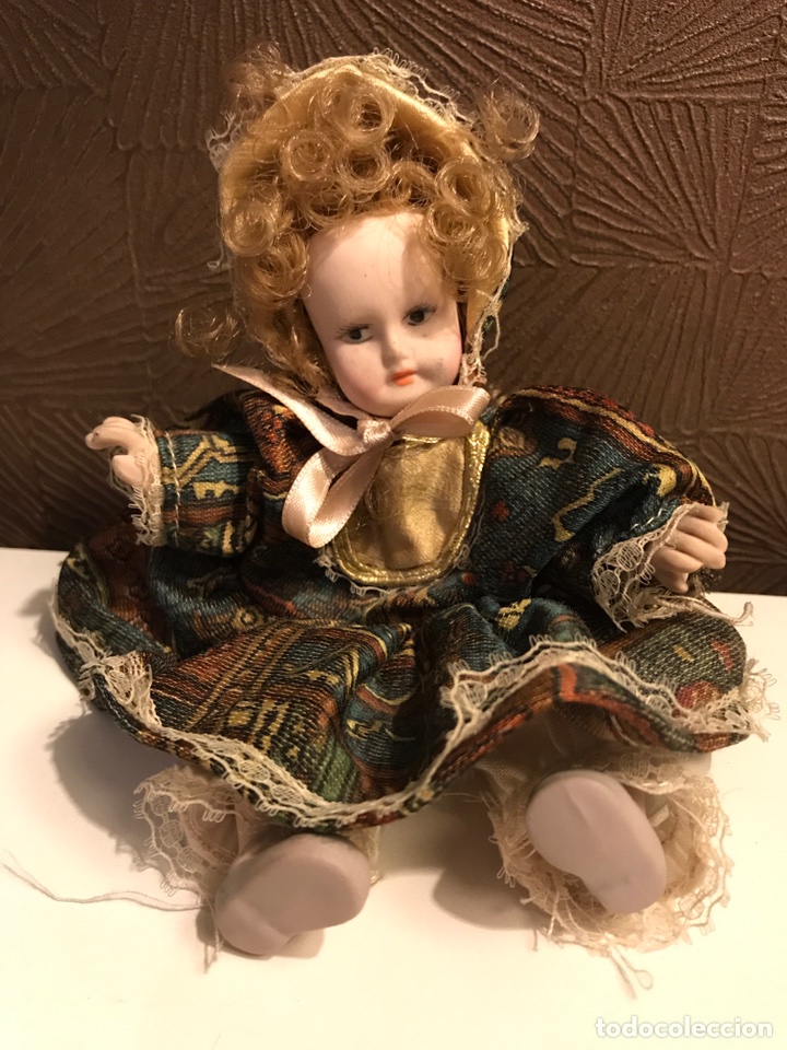 Mu&ntilde;ecas espa&ntilde;olas modernas: Mu&ntilde;eca en trapo y ceramica (Biscuit?) - Foto 1