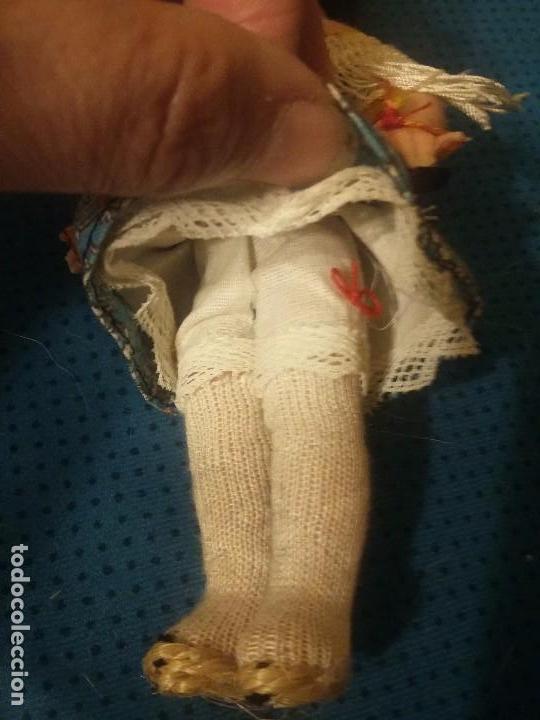 Mu&ntilde;ecas espa&ntilde;olas modernas: Antigua mu&ntilde;eca vestida de regional - Foto 3