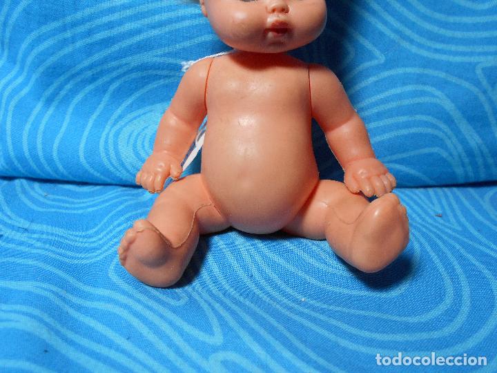 Mu&ntilde;ecas espa&ntilde;olas modernas: PEQUE&Ntilde;O MU&Ntilde;ECO MARCA BB, MIDE 14 CM - Foto 3