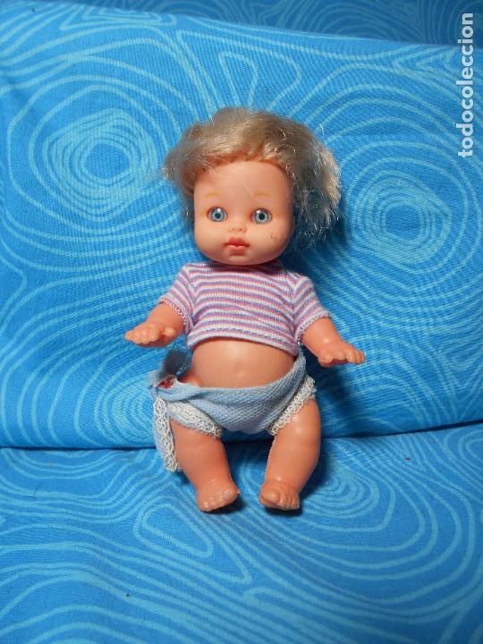 Mu&ntilde;ecas espa&ntilde;olas modernas: PEQUE&Ntilde;O MU&Ntilde;ECO MARCA BB, MIDE 14 CM - Foto 1