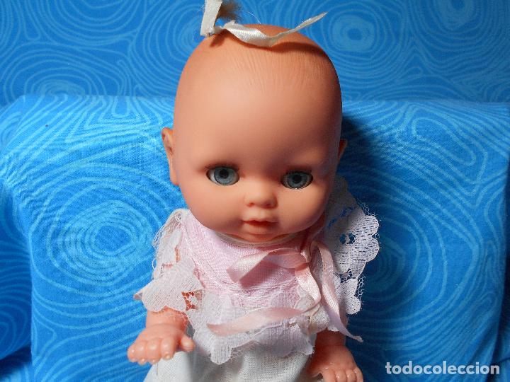 Mu&ntilde;ecas espa&ntilde;olas modernas: PEQUE&Ntilde;A MU&Ntilde;ECA MARCA JESMAR, MIDE 24 CM - Foto 3