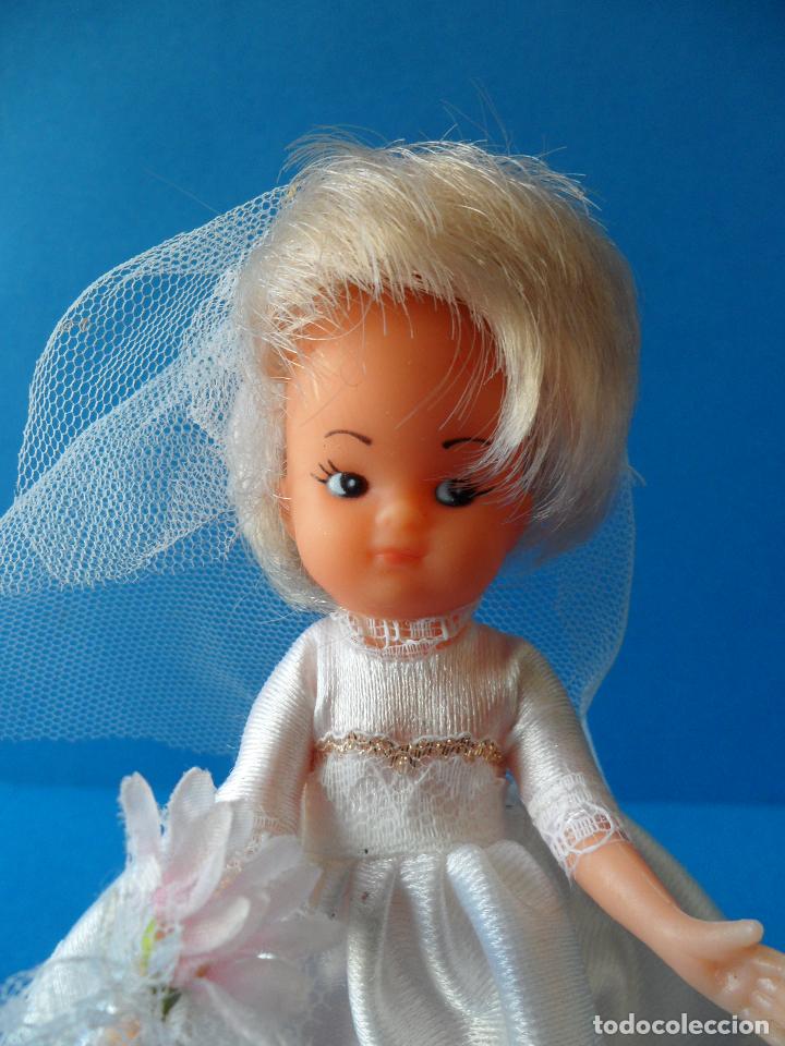Mu&ntilde;ecas espa&ntilde;olas modernas: Peque&ntilde;a mu&ntilde;eca de Primera Comuni&oacute;n - Foto 5