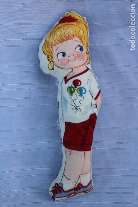 Mu&ntilde;ecas espa&ntilde;olas modernas: BONITA MU&Ntilde;ECA DE TELA Y ALGODON EN SU INTERIOR - Foto 1