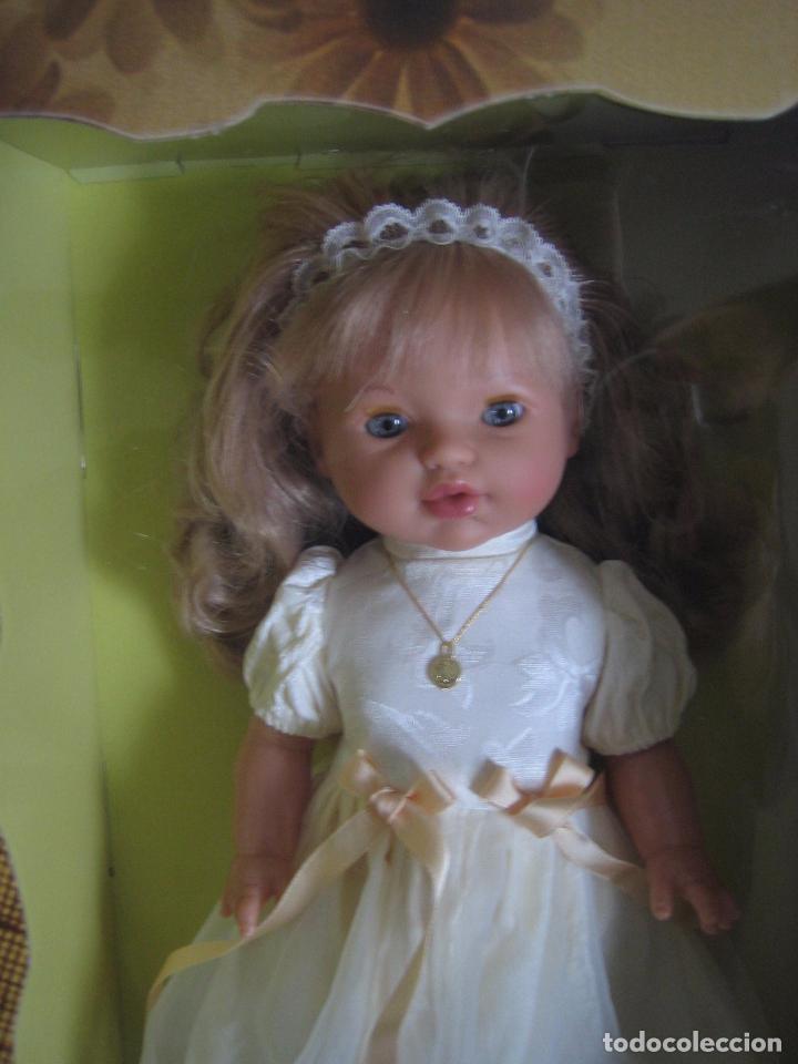 Mu&ntilde;ecas espa&ntilde;olas modernas: Mu&ntilde;eca Cuca de Comunion en caja original - Foto 2