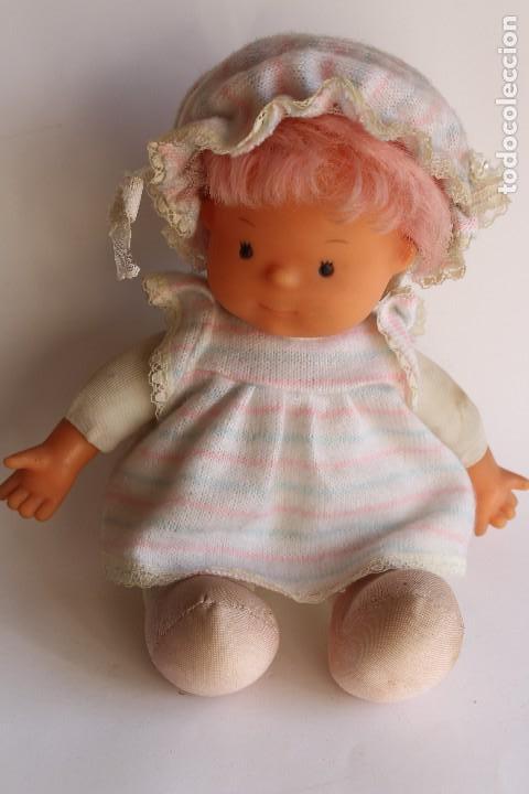Poup&eacute;es Espagnoles Modernes: MU&Ntilde;ECA PILUSA? CUERPO BLANDO Y PELO ROSA CON GORRITO BB FAMOSA?
