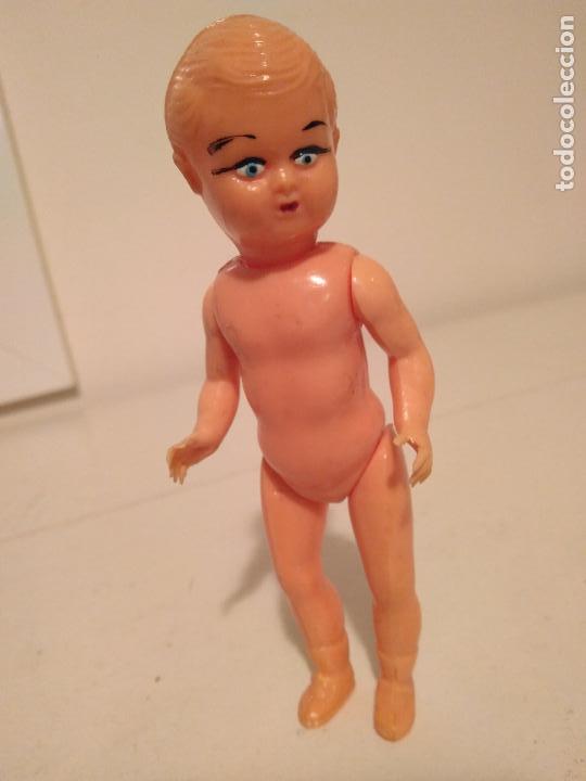 Mu&ntilde;ecas Espa&ntilde;olas Modernas: Peque&ntilde;a mu&ntilde;eca vintage a&ntilde;os 70 80
