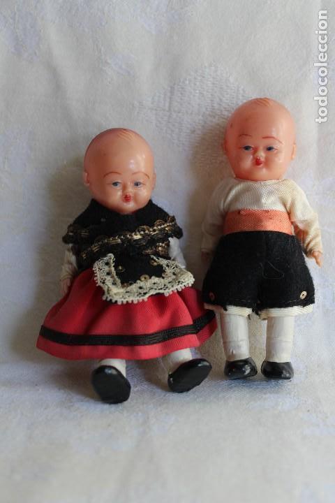 Mu&ntilde;ecas espa&ntilde;olas modernas: PAREJA DE MU&Ntilde;ECOS MINIS REGIONALES - Foto 1