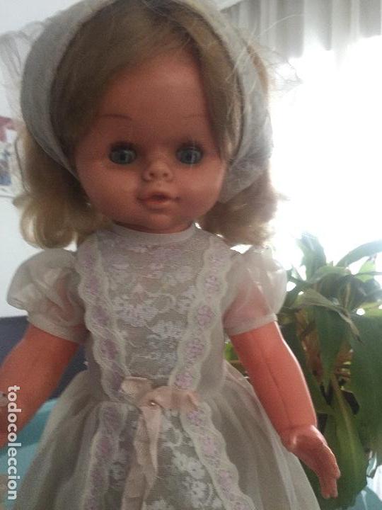 Mu&ntilde;ecas espa&ntilde;olas modernas: Mu&ntilde;eca de comunion de los 60&acute;. Preciosa!!!! - Foto 2