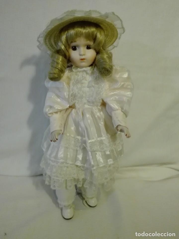Mu&ntilde;ecas espa&ntilde;olas modernas: Mu&ntilde;eca de porcelana - Foto 1