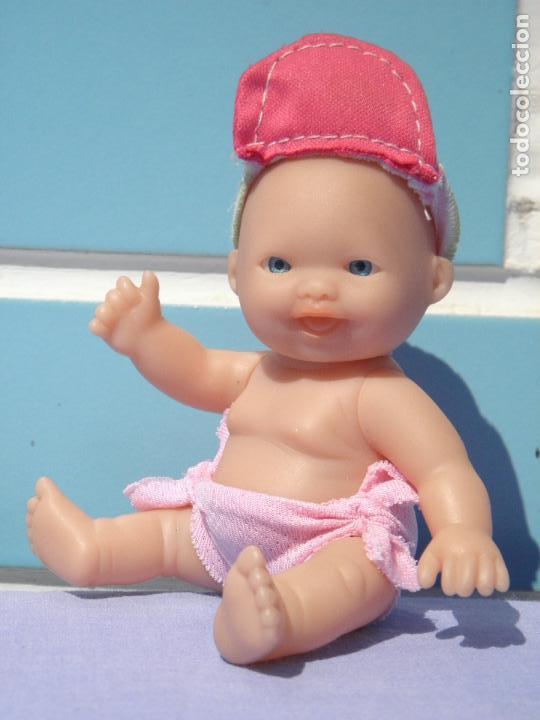 Poup&eacute;es Espagnoles Modernes: Antiguo peque&ntilde;o mu&ntilde;eco beb&eacute; Cup Cake o Tituchinho