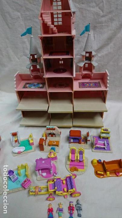 pocket dollhouse