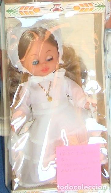 Mu&ntilde;ecas espa&ntilde;olas modernas: MU&Ntilde;ECA COMUNION DE PEREZ Y GALSEM A&Ntilde;OS 70 - Foto 1