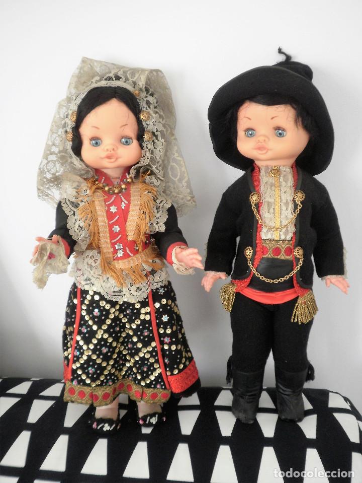 Mu&ntilde;ecas espa&ntilde;olas modernas: Pareja de mu&ntilde;ecos regionales. - Foto 1