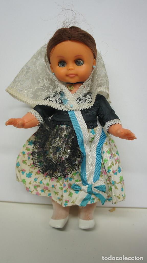 Mu&ntilde;ecas espa&ntilde;olas modernas: MU&Ntilde;ECA VESTIDA REGIONAL MARCA SILQUI . - Foto 1