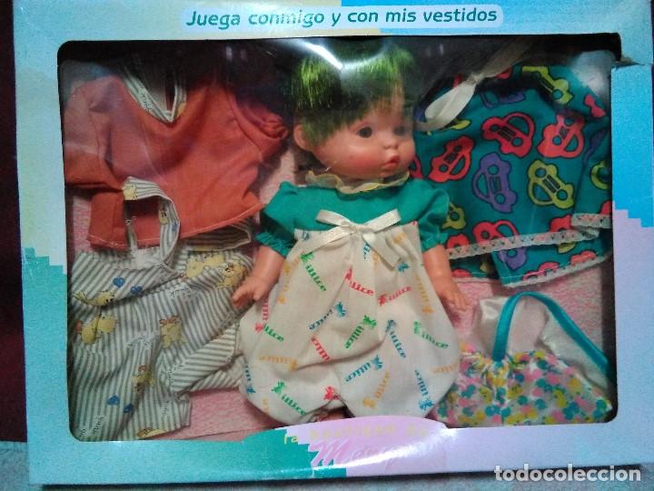 Mu&ntilde;ecas Espa&ntilde;olas Modernas: antiguo y precioso mu&ntilde;eco en su caja y con sus vestidos a estrenar