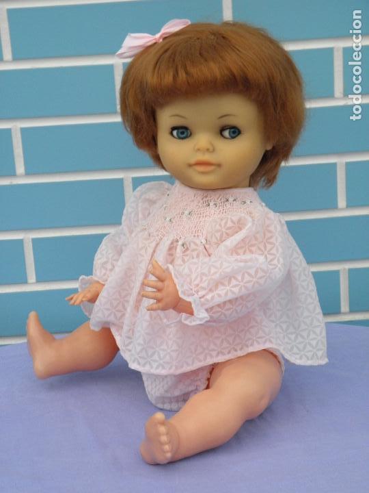 Mu&ntilde;ecas Espa&ntilde;olas Modernas: Mu&ntilde;eca antigua Amel&iacute;n de Tyber, a&ntilde;os 60 DE 52 CM