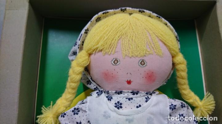 Mu&ntilde;ecas espa&ntilde;olas modernas: MU&Ntilde;ECA DE TRAPO TOMPI, PINTADA A MANO - Foto 2