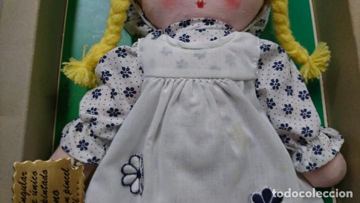 Mu&ntilde;ecas espa&ntilde;olas modernas: MU&Ntilde;ECA DE TRAPO TOMPI, PINTADA A MANO - Foto 4