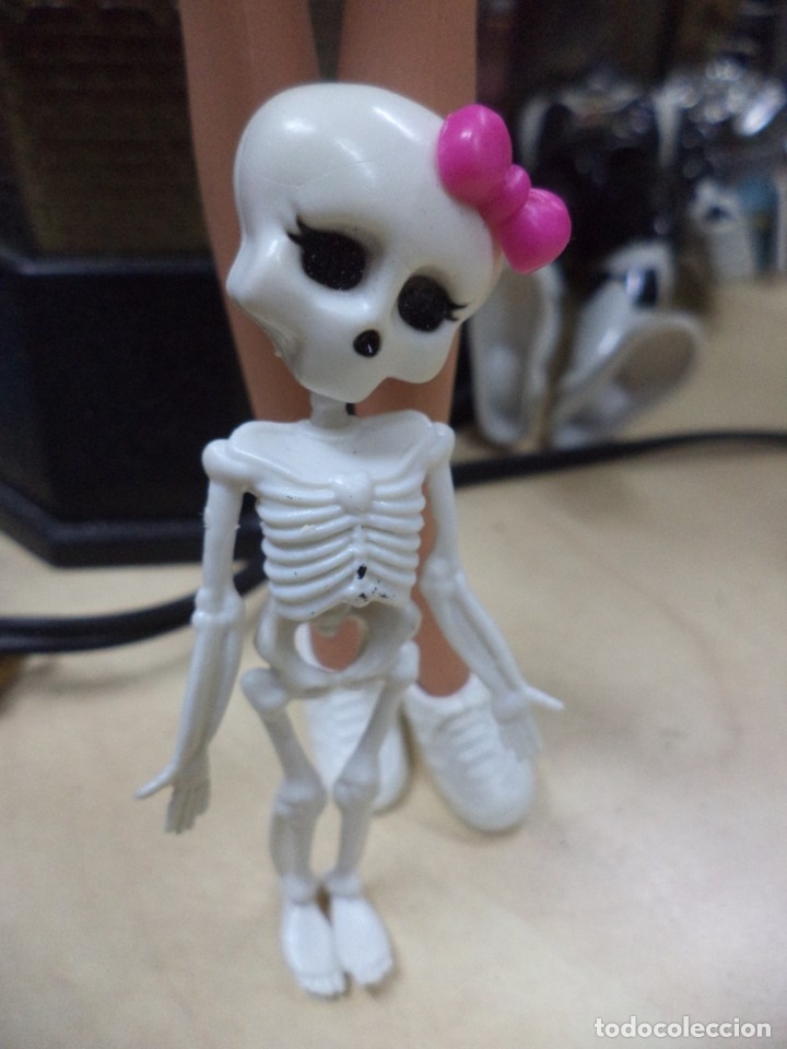 Mu&ntilde;ecas espa&ntilde;olas modernas: Mu&ntilde;eca Jenny enfermera de Simba,con complementos.Tipo Barbie. - Foto 3