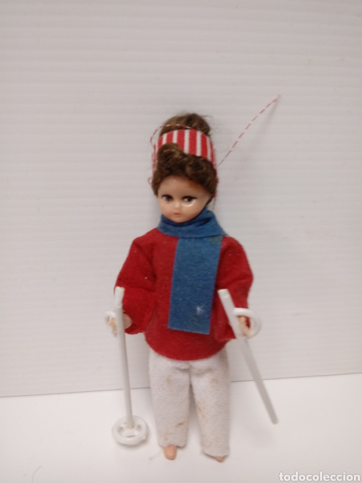 Mu&ntilde;ecas espa&ntilde;olas modernas: Antigua mu&ntilde;eca plastico 12 cm - Foto 1