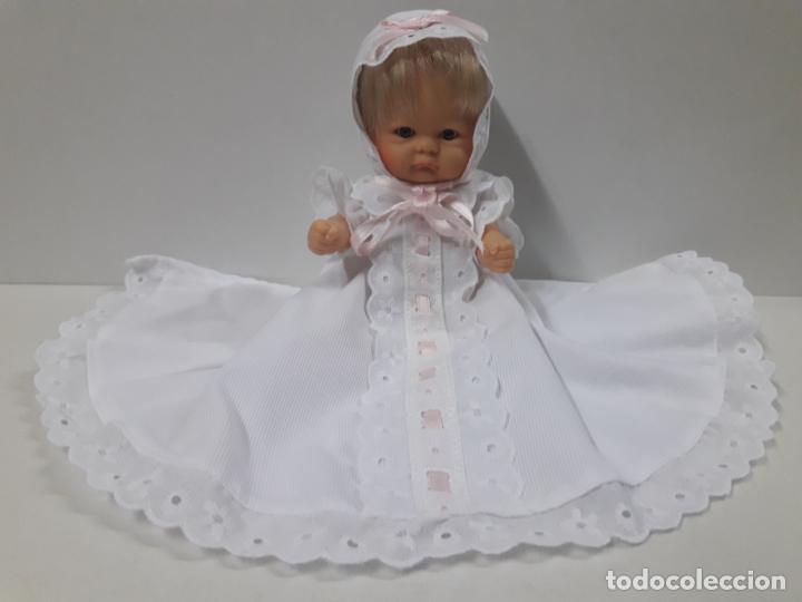 Mu&ntilde;ecas Espa&ntilde;olas Modernas: MU&Ntilde;ECO CON SU ROPITA .