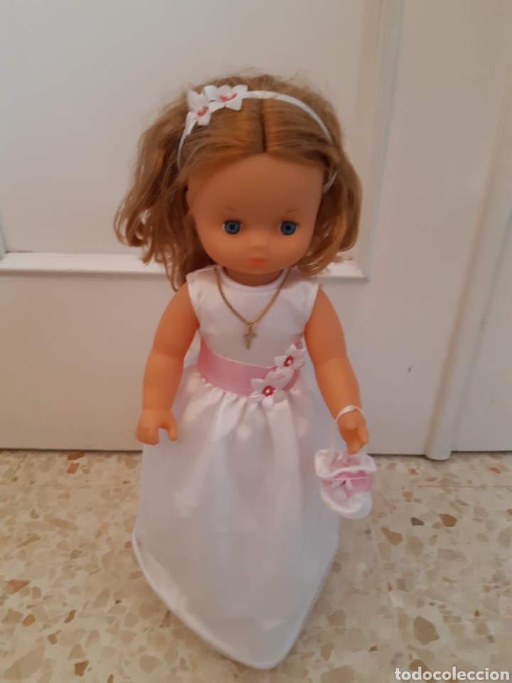 Mu&ntilde;ecas espa&ntilde;olas modernas: Mu&ntilde;eca famosa Primera Comuni&oacute;n - Foto 1