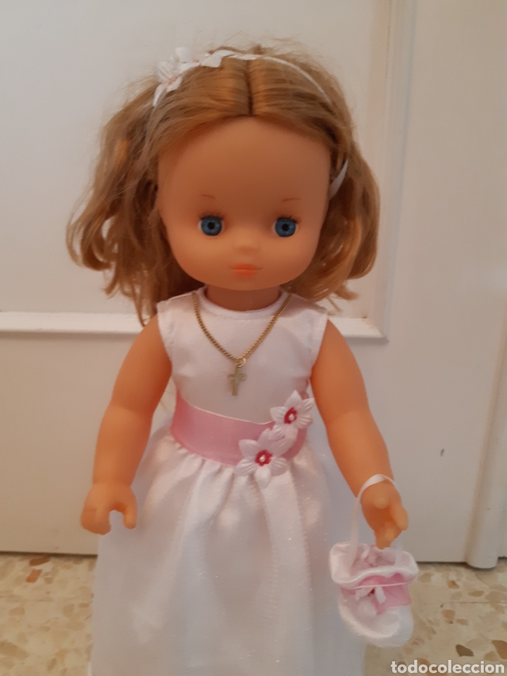 Mu&ntilde;ecas espa&ntilde;olas modernas: Mu&ntilde;eca famosa Primera Comuni&oacute;n - Foto 2