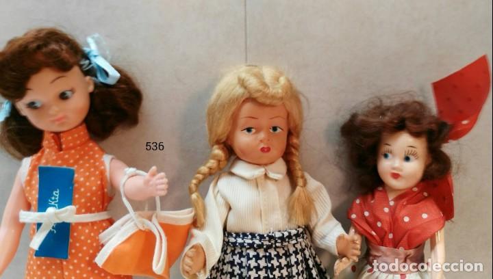 Mu&ntilde;ecas espa&ntilde;olas modernas: Lote de 5 mu&ntilde;ecas pl&aacute;stico/celuloide - Foto 1