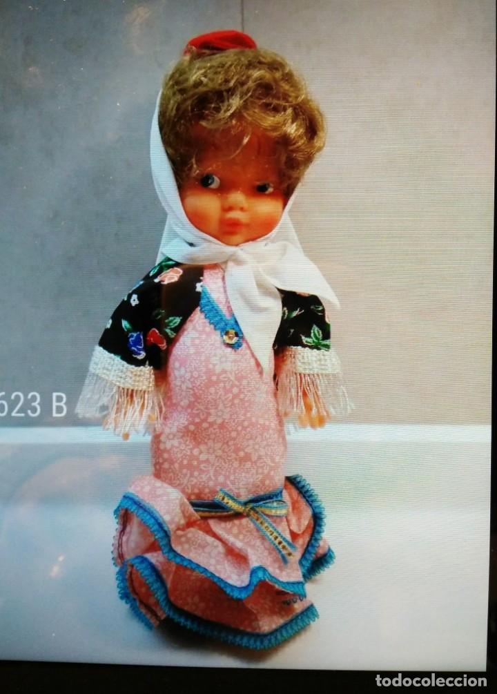 Mu&ntilde;ecas espa&ntilde;olas modernas: Pareja regional Chulapa y serrano - Foto 1