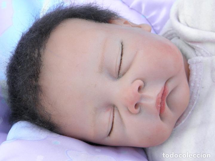 Mu&ntilde;ecas espa&ntilde;olas modernas: Mu&ntilde;eca beb&eacute; reborn dormida - Foto 2