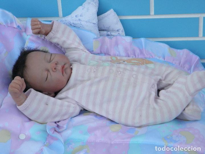 Mu&ntilde;ecas espa&ntilde;olas modernas: Mu&ntilde;eca beb&eacute; reborn dormida - Foto 3