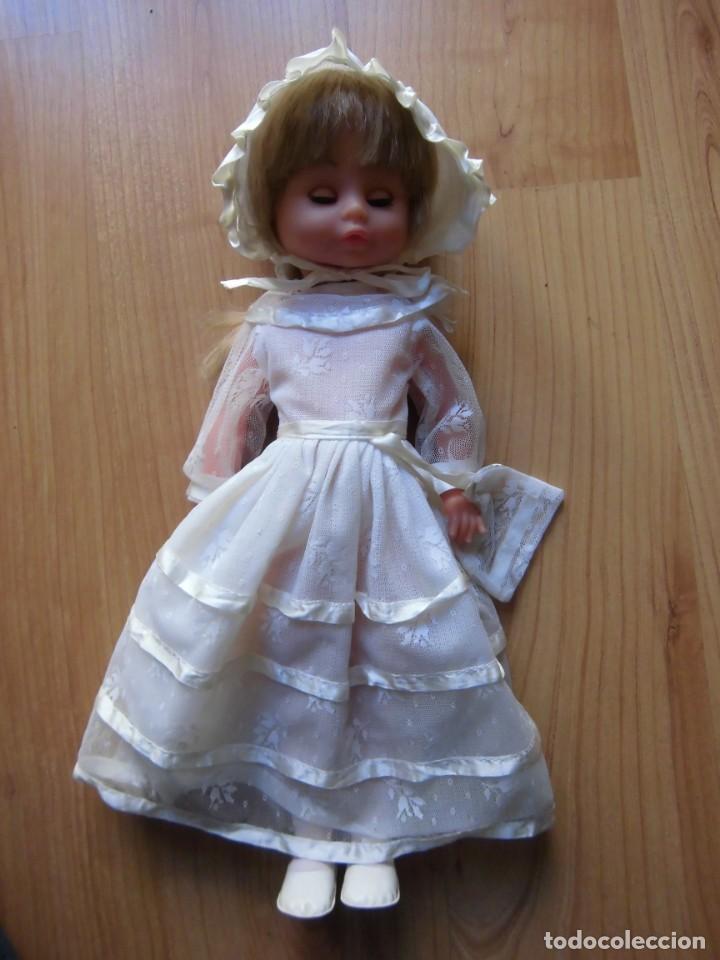 Mu&ntilde;ecas espa&ntilde;olas modernas: PRECIOSA MU&Ntilde;ECA DE COMUNI&Oacute;N FINALES A&Ntilde;OS 70 - Foto 2