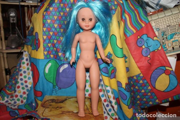 Mu&ntilde;ecas espa&ntilde;olas modernas: mu&ntilde;eca kika pelo azul - Foto 1