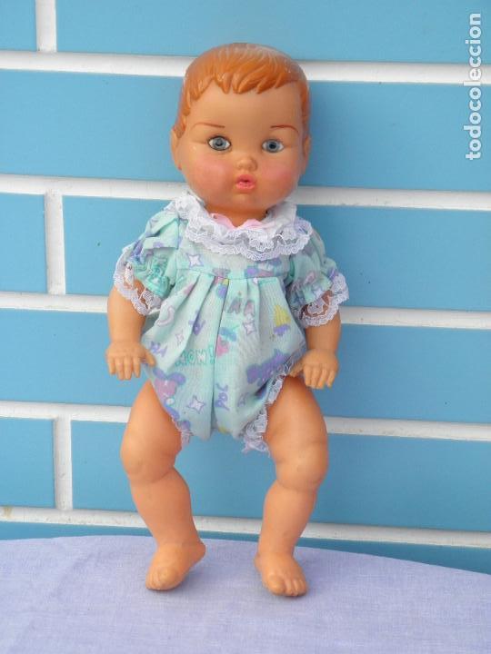Mu&ntilde;ecas espa&ntilde;olas modernas: Mu&ntilde;eco beb&eacute; antiguo de goma - Foto 1