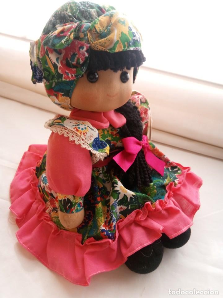 Mu&ntilde;ecas espa&ntilde;olas modernas: Mu&ntilde;eca musical de cuerda - Foto 3